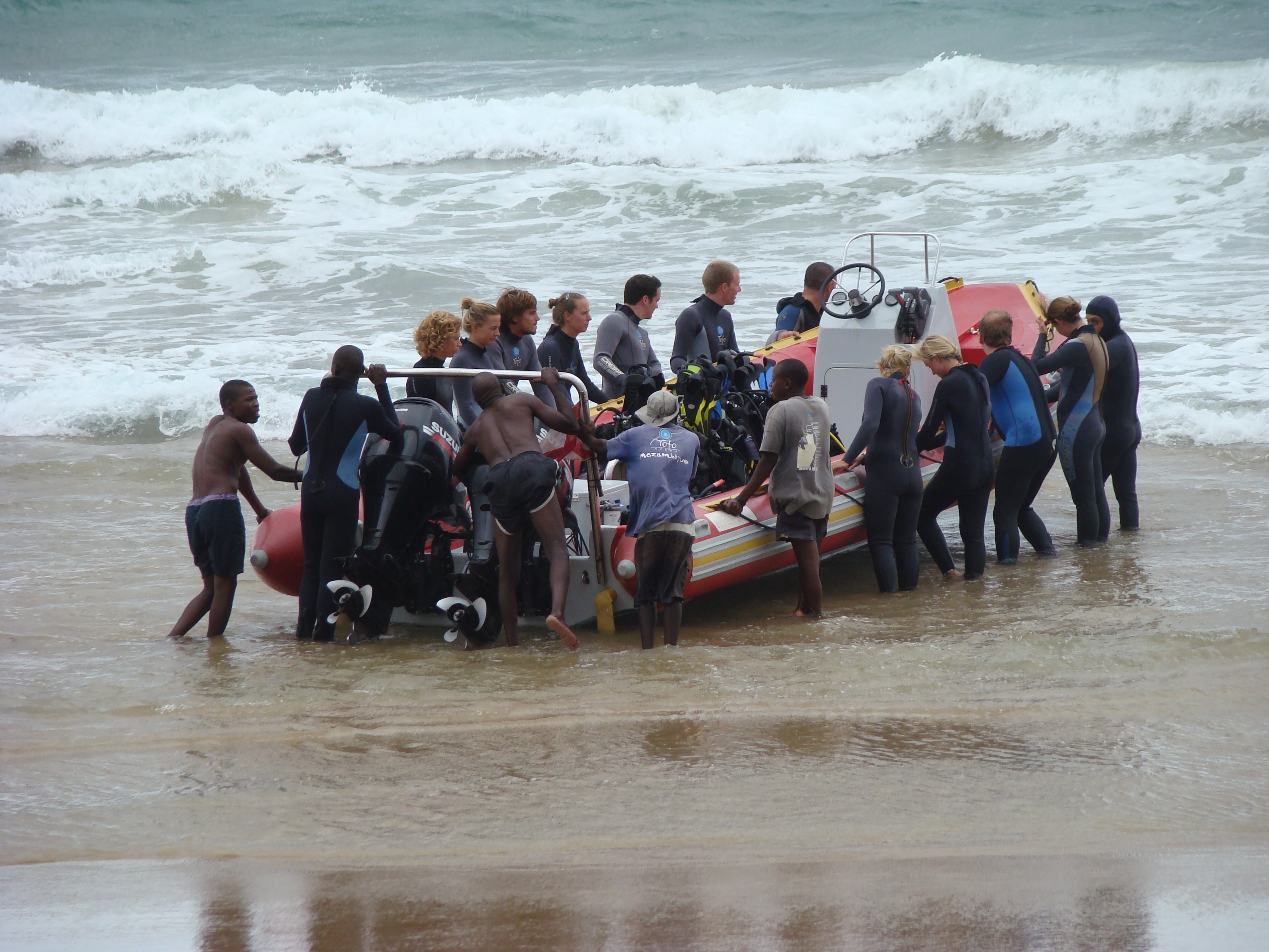 Inhambane Tofo  22 05 2010 A Maherry CSIR DSC04234